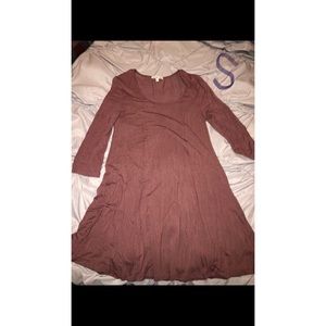 Quarter sleeve dress